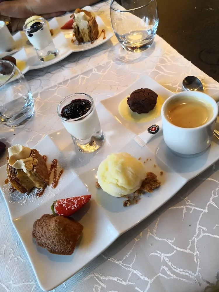 Café Gourmand